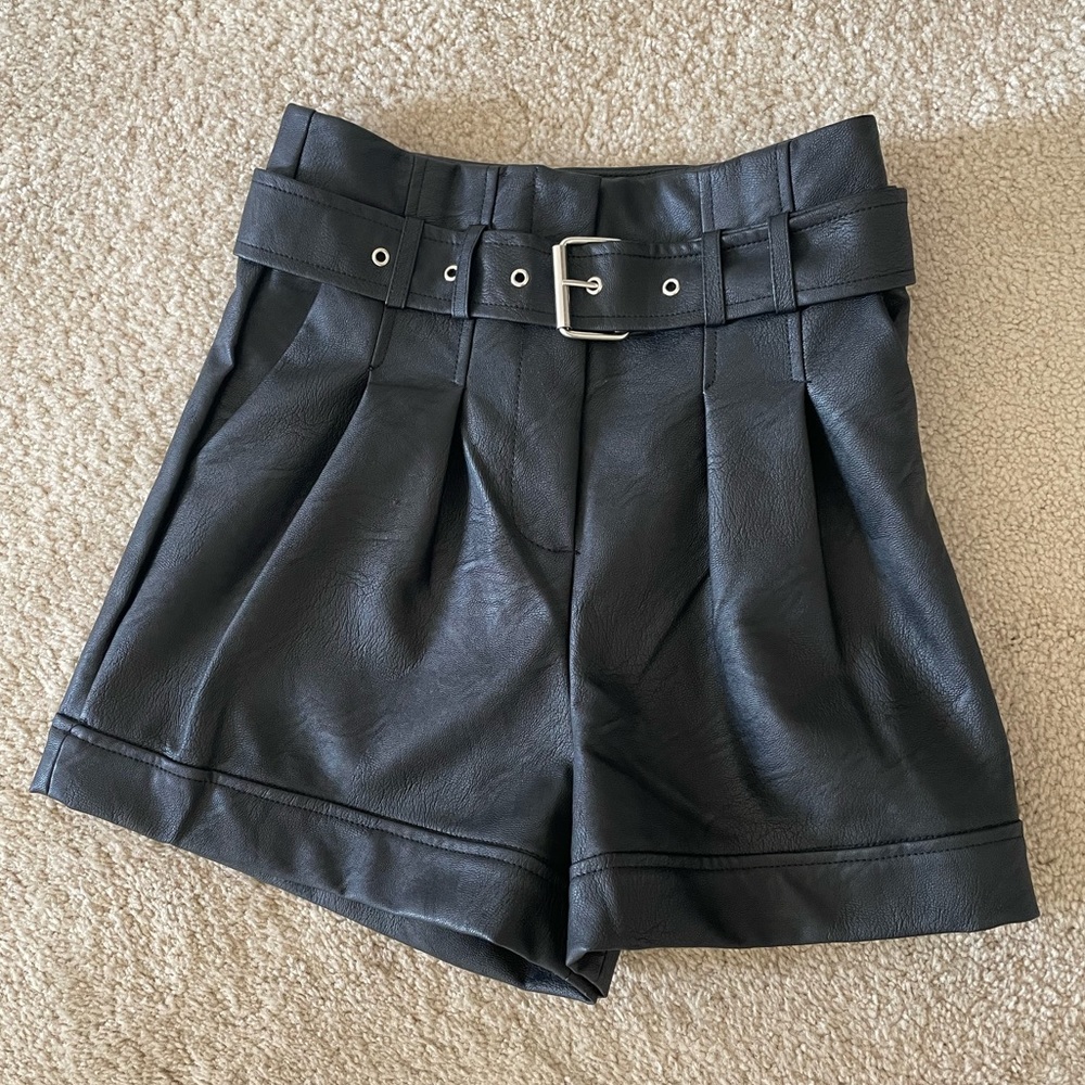 Topshop faux leather shorts w/ belt